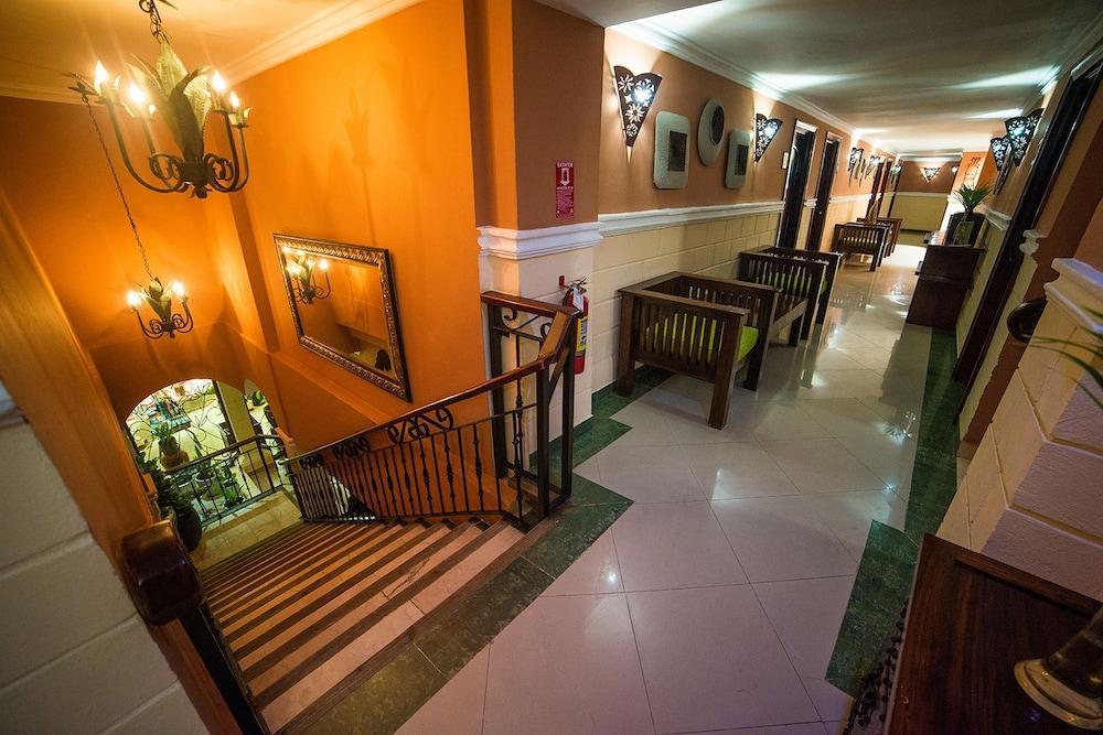 The Mt Hotel ババロ エクステリア 写真