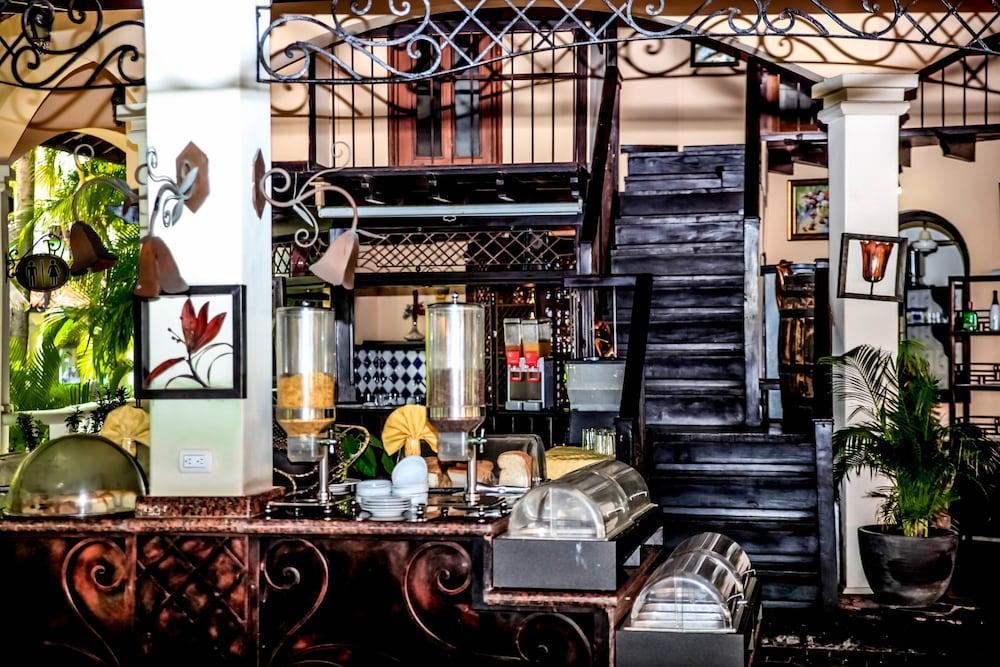 The Mt Hotel ババロ エクステリア 写真