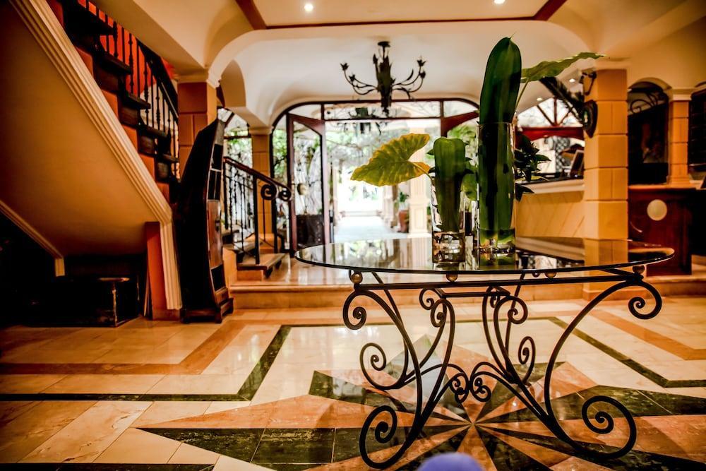 The Mt Hotel ババロ エクステリア 写真