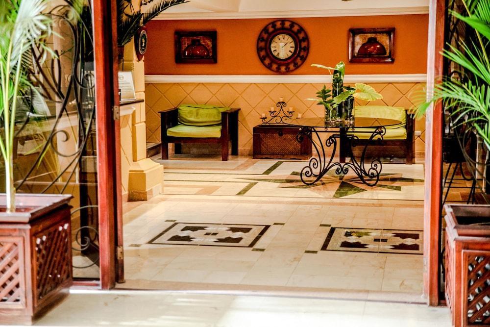 The Mt Hotel ババロ エクステリア 写真